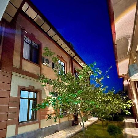 Amor Fati Hotell Tasjkent Exteriör bild